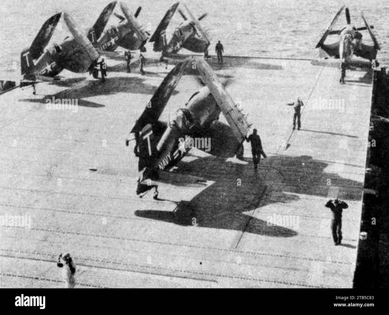 Vought F4U-4 Corsari del VF-14 a bordo della USS Wright (CVL-49), all'inizio del 1951. Foto Stock