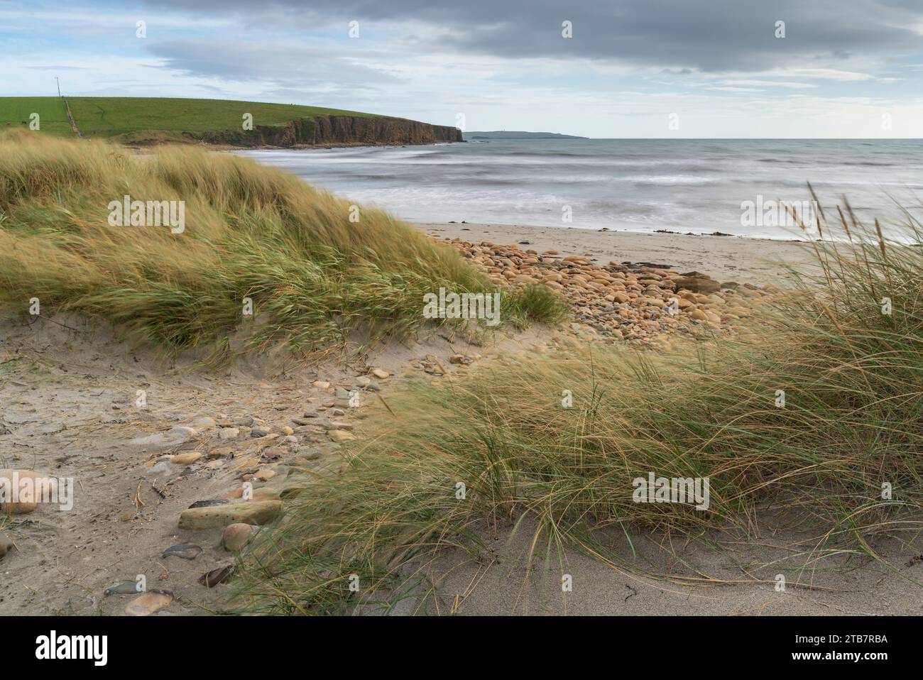 Dingyshowe Bay su Mainland, Isole Orcadi, Scozia. Autunno (ottobre) 2022. Foto Stock
