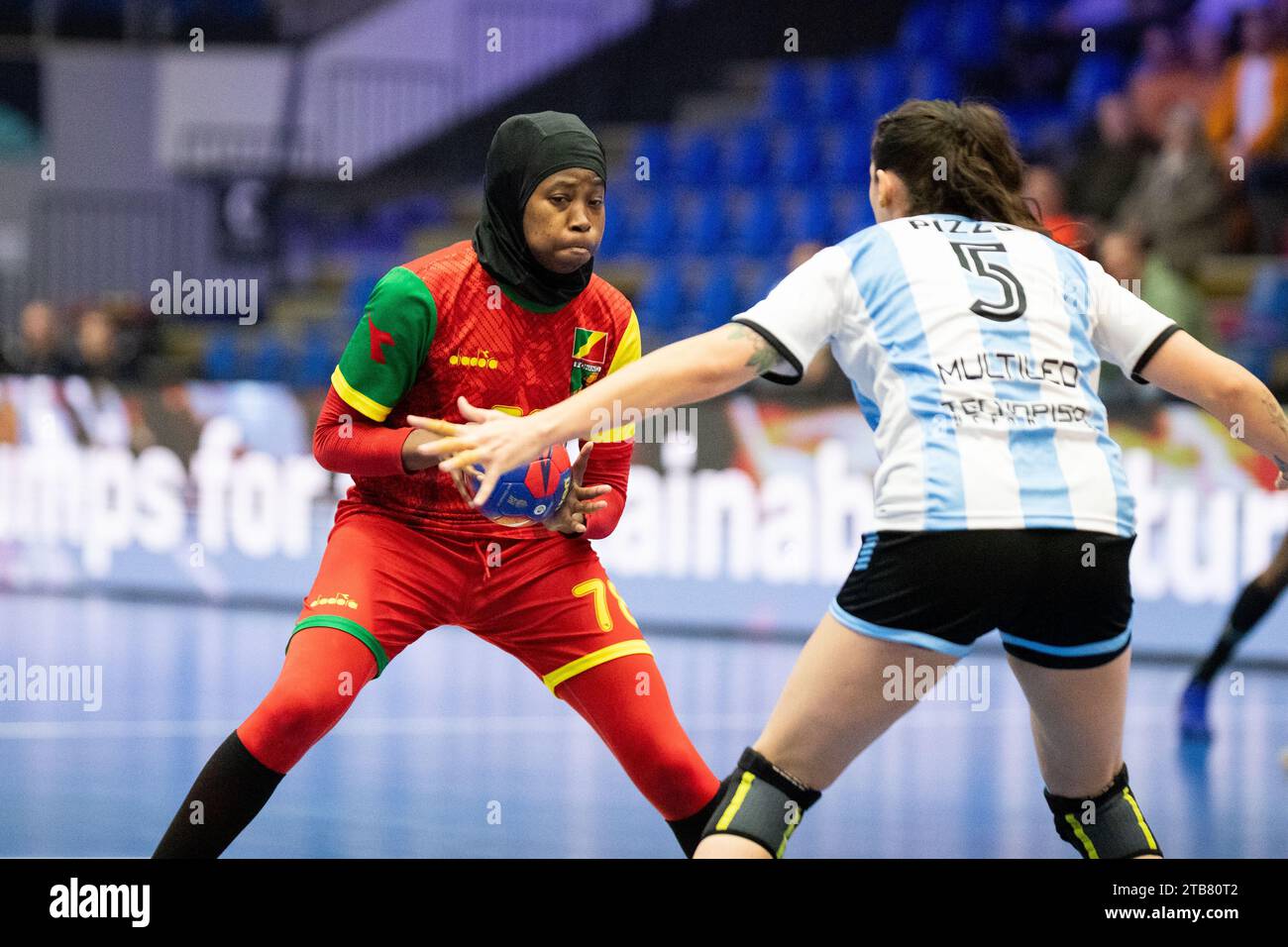 Frederikshavn, Danimarca. 4 dicembre 2023. Fanta Diagouraga (78) del Congo vista durante la partita IHF World Handball Championship 2023 tra Argentina e Congo all'Arena Nord di Frederikshavn. (Foto: Gonzales Photo/Alamy Live News Foto Stock