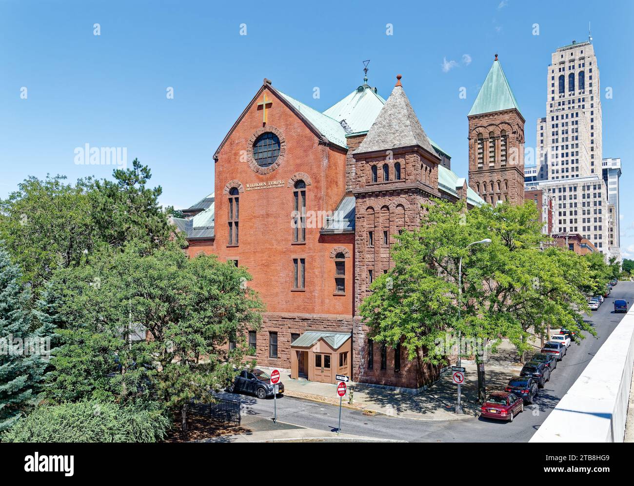 Adolph Fleischman e Isaac Perry progettarono la sinagoga Temple Beth Emeth, costruita nel 1889, che in seguito divenne la Pentecostale Wilborn Temple First Church. Foto Stock