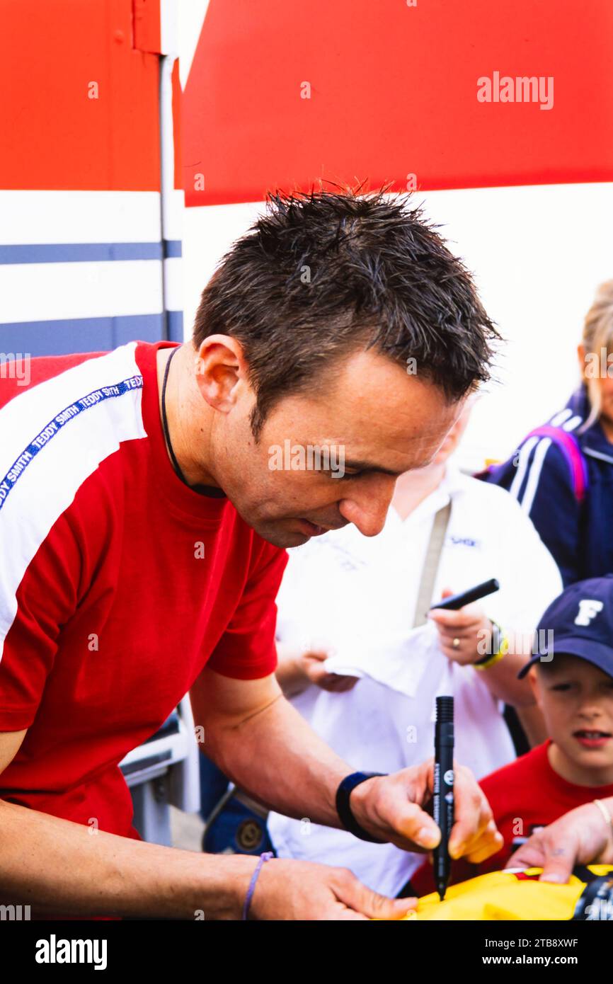 Scansione vetrino di archivio. Steve Plater, pilota britannico di Superbike. Donington Park, 1999 Foto Stock