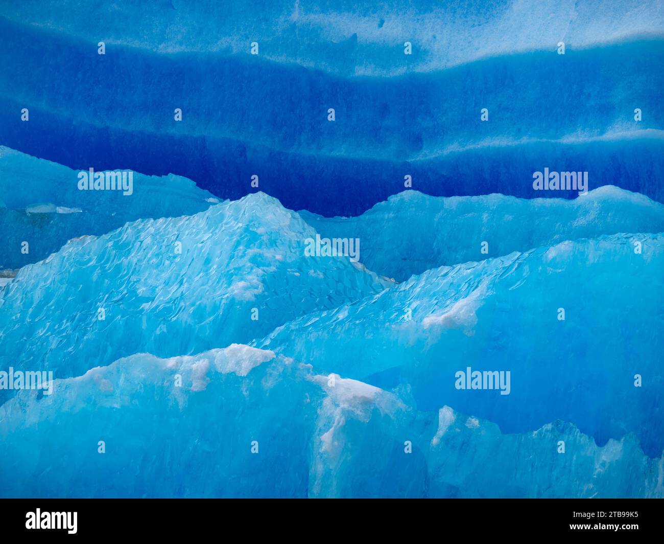 Dettaglio di un iceberg dal ghiacciaio Grey nel Parco Nazionale Torres del Paine; Patagonia, Cile Foto Stock