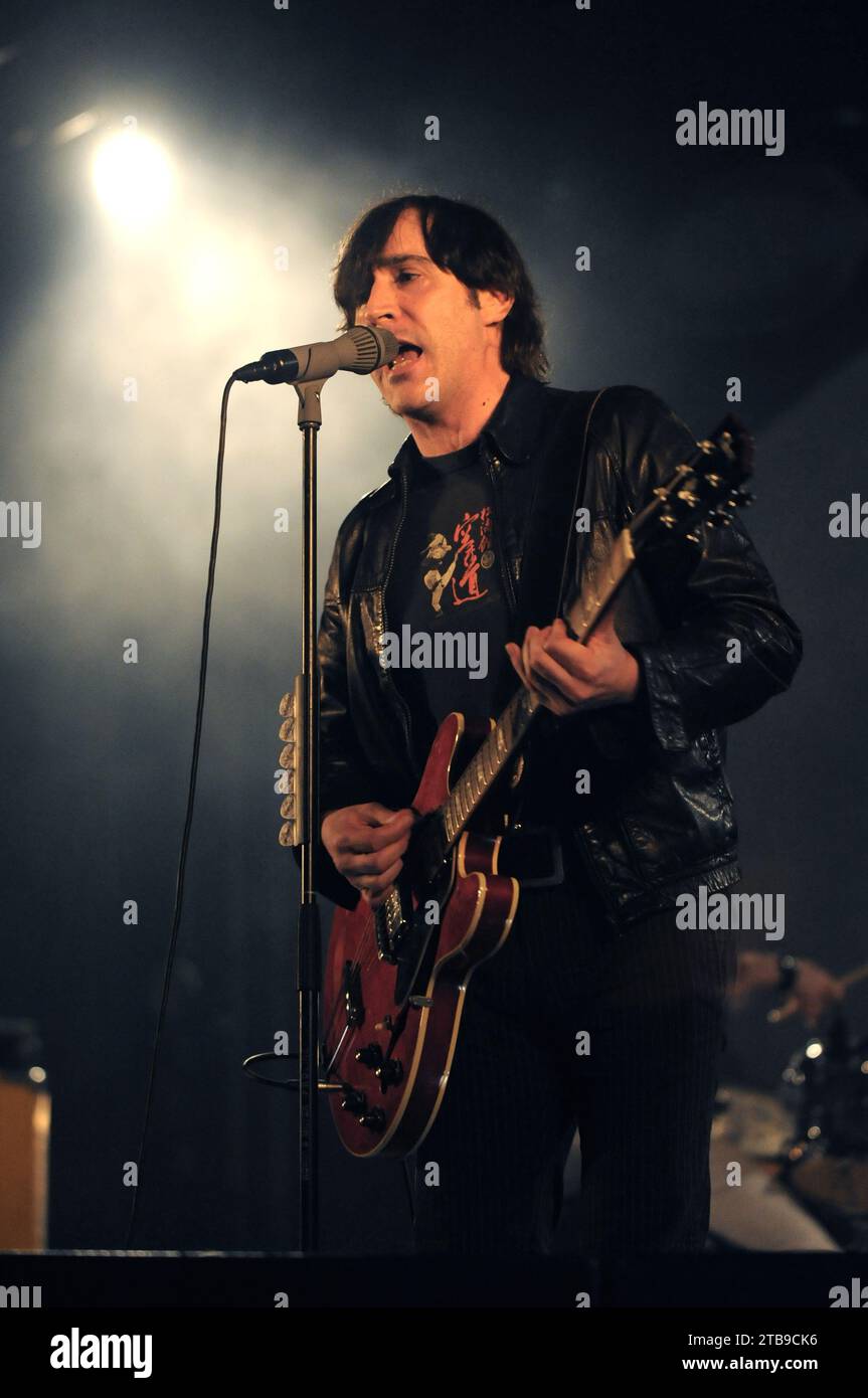 Milano Italia 2008-05-24 : Manuel Agnelli cantante e chitarrista del gruppo Afterhours durante il concerto al Palasharp Foto Stock
