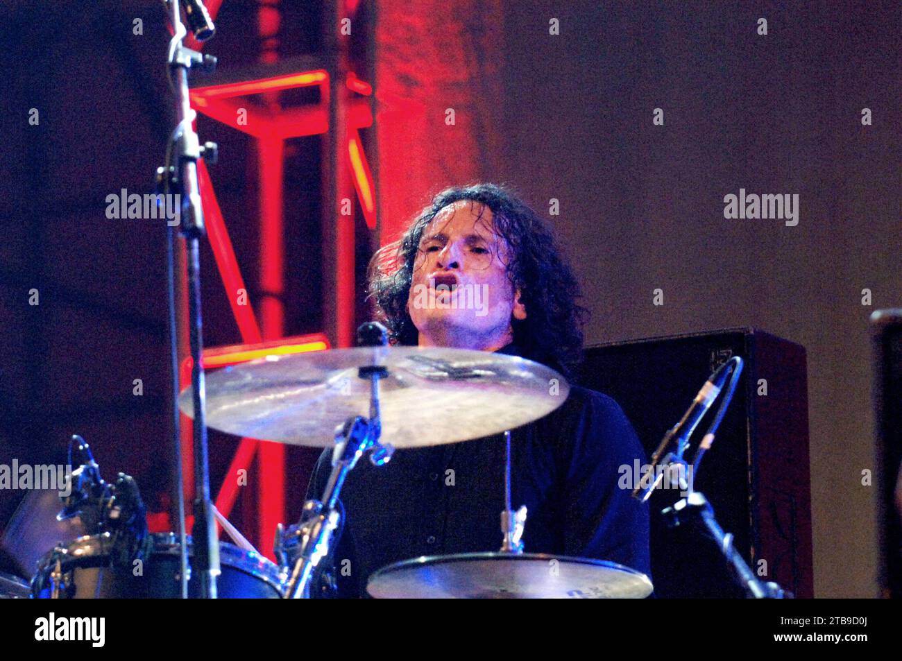 Milano Italia 2006-09-07 : Giorgio Prette batterista del gruppo Afterhours durante il concerto all'Idroscalo Foto Stock