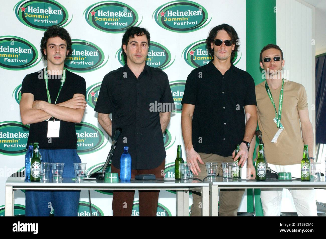 Imola Italia 2002-06-15 : il gruppo Afterhours, Dario Ciffo, Manuel Agnelli, Giorgio Prette e Andrea viti, durante la conferenza stampa all'Heineken Jammin Festival 2002 Foto Stock