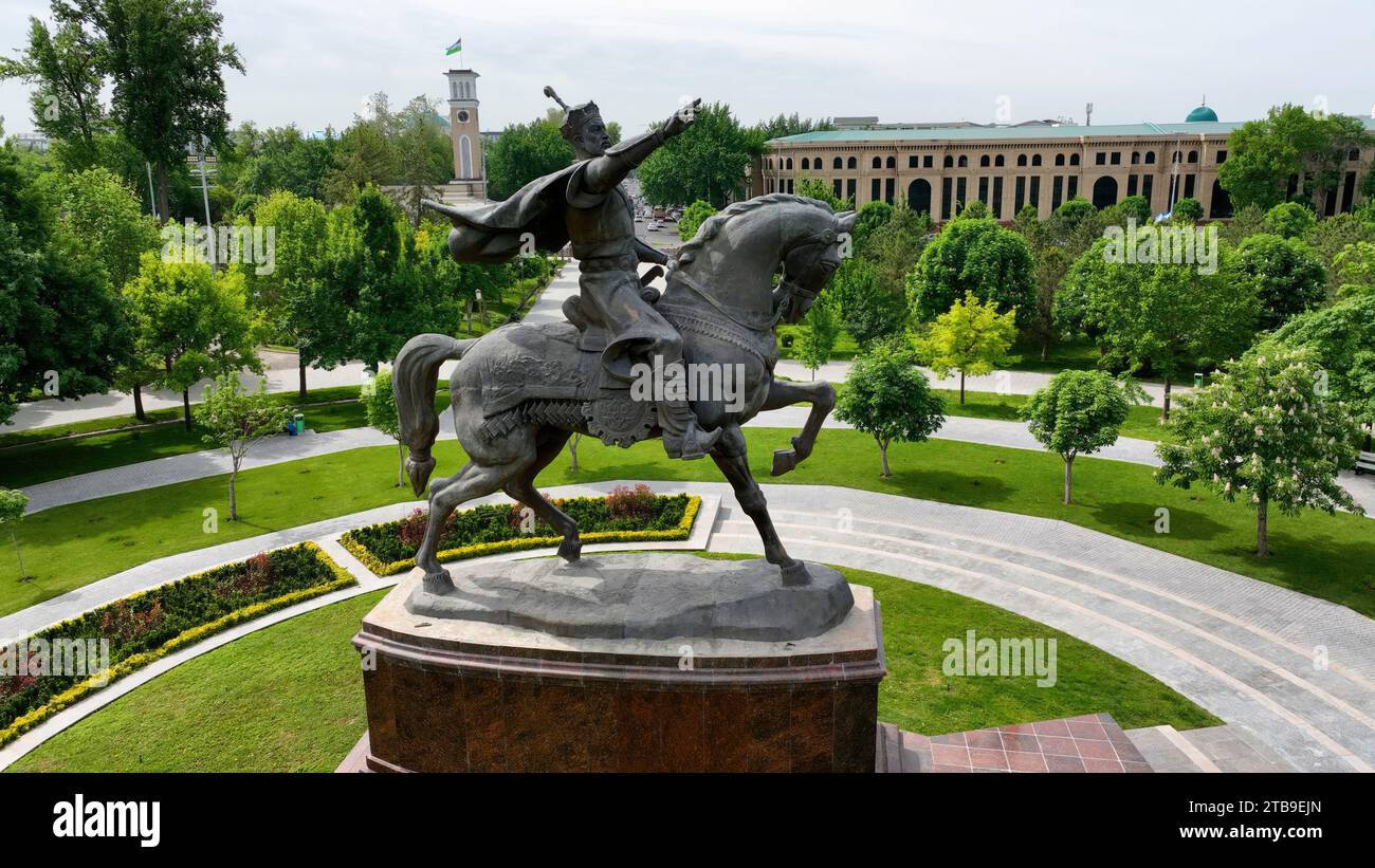 Tashkent, Uzbekistan - 24 maggio 2021: Veduta aerea di Piazza Amir Timur a Tashkent Uzbekistan Foto Stock