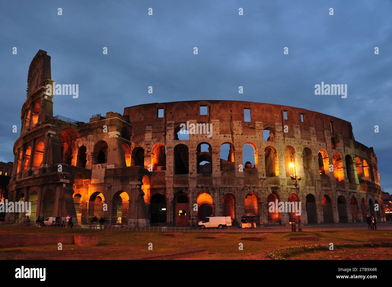 Colosseo Romano a Roma Italia, una delle meraviglie del mondo. Foto Stock