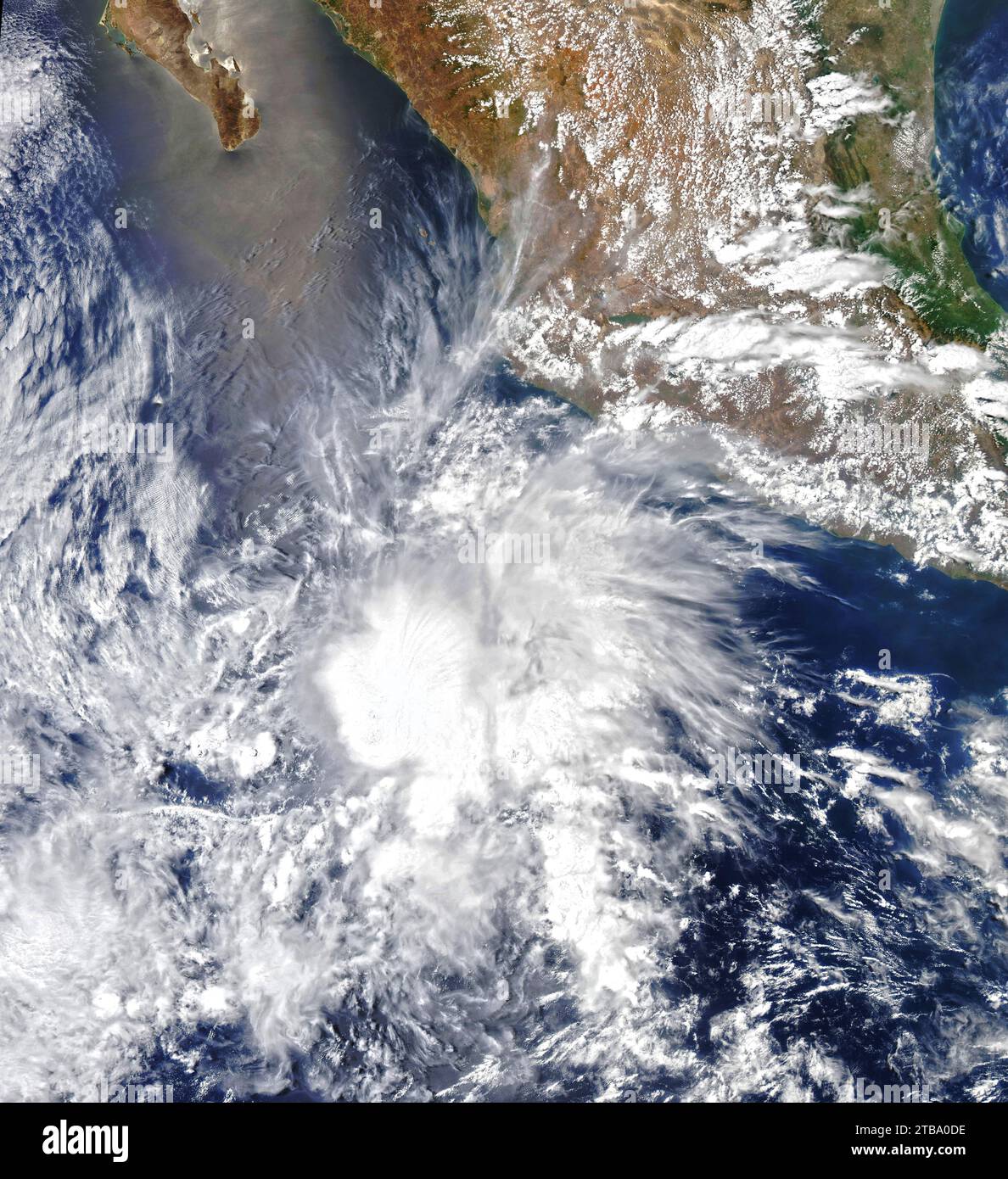 Vista satellitare della tempesta tropicale Andres nell'Oceano Pacifico orientale al largo del Messico. Foto Stock