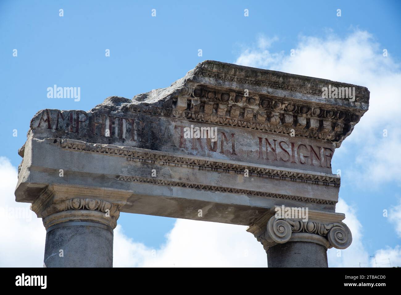 Rovine di anfiteatro a Catania, Sicilia, Italia Foto Stock