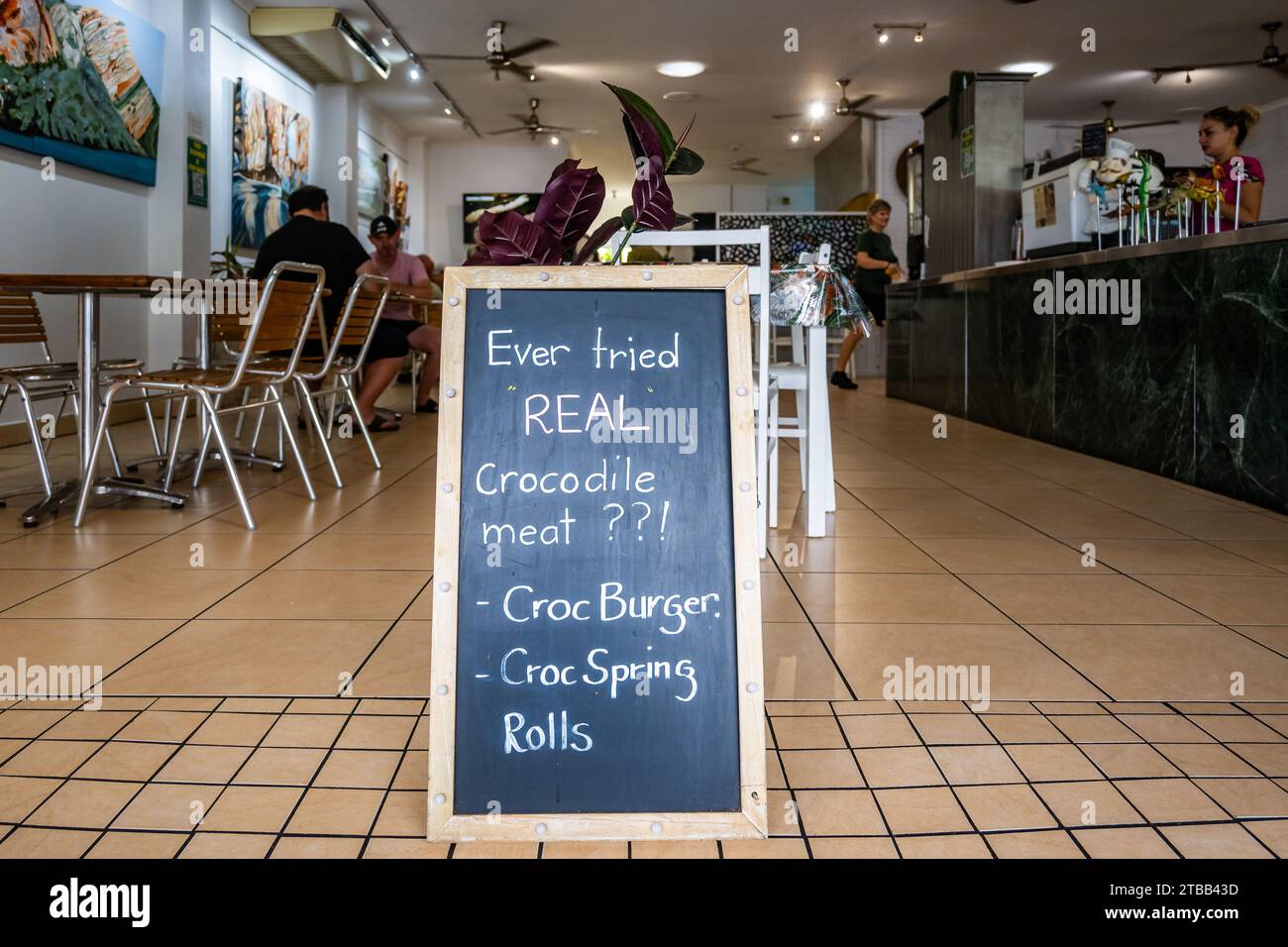 Il ristorante serve vera carne di coccodrillo sul loro manu. Queensland, Australia. Foto Stock