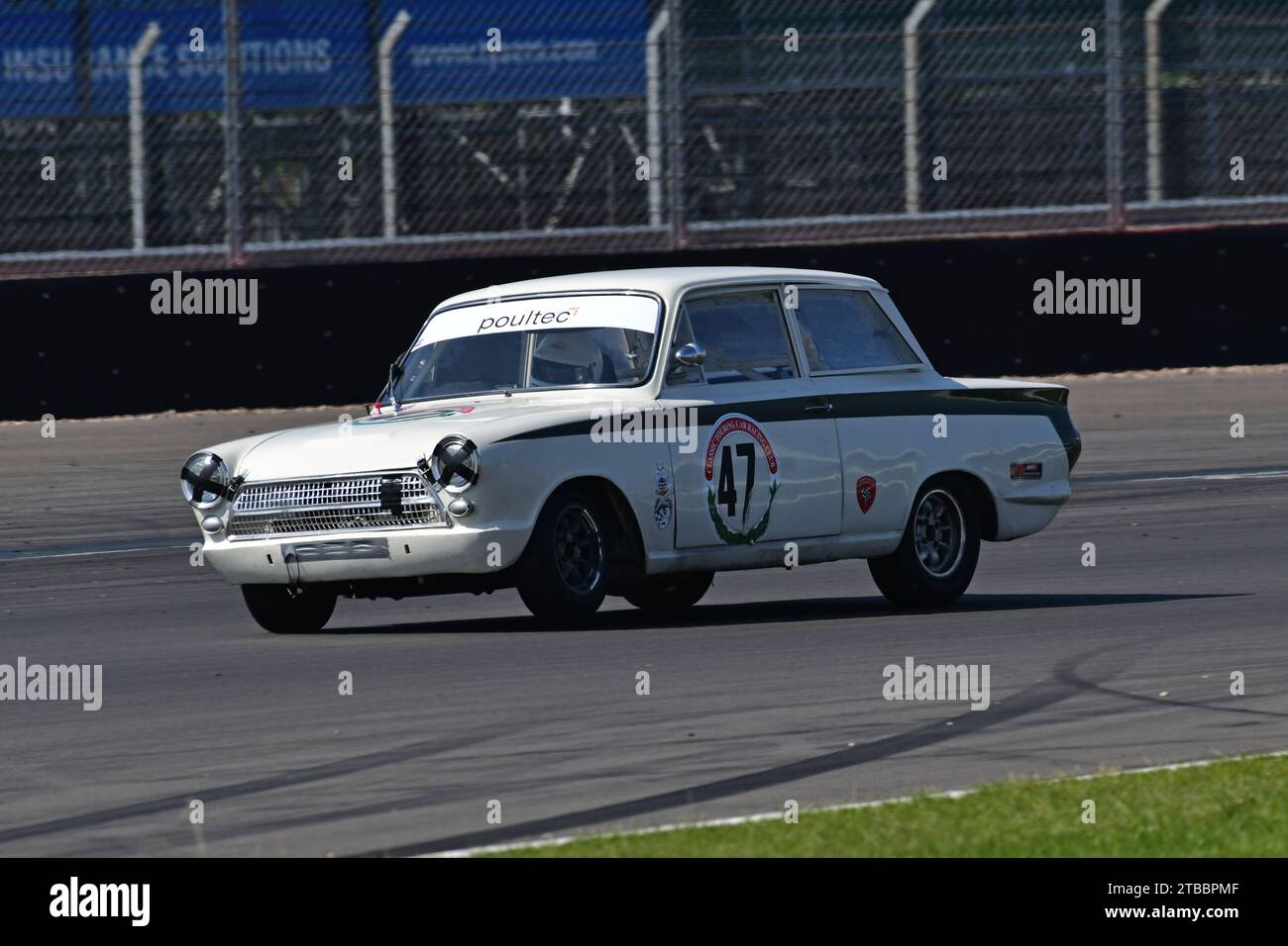 Nigel Cox, Ford Lotus Cortina Mk1, HSCC 70's Road Sports, Historic Road Sports e Historic Touring Cars, tre classificazioni combinate in una Foto Stock