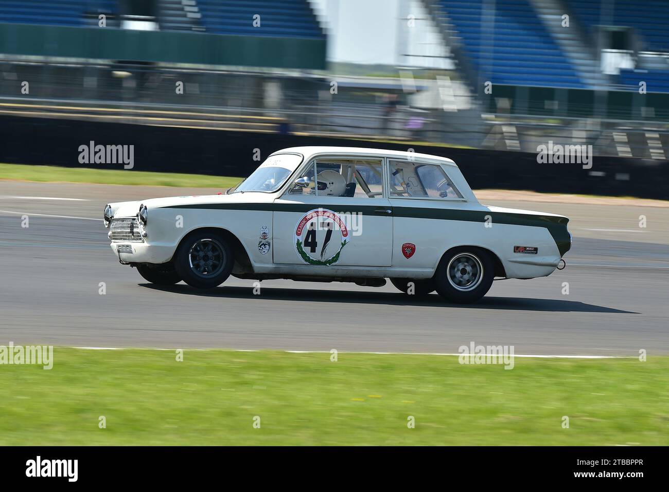 Nigel Cox, Ford Lotus Cortina Mk1, HSCC 70's Road Sports, Historic Road Sports e Historic Touring Cars, tre classificazioni combinate in una Foto Stock