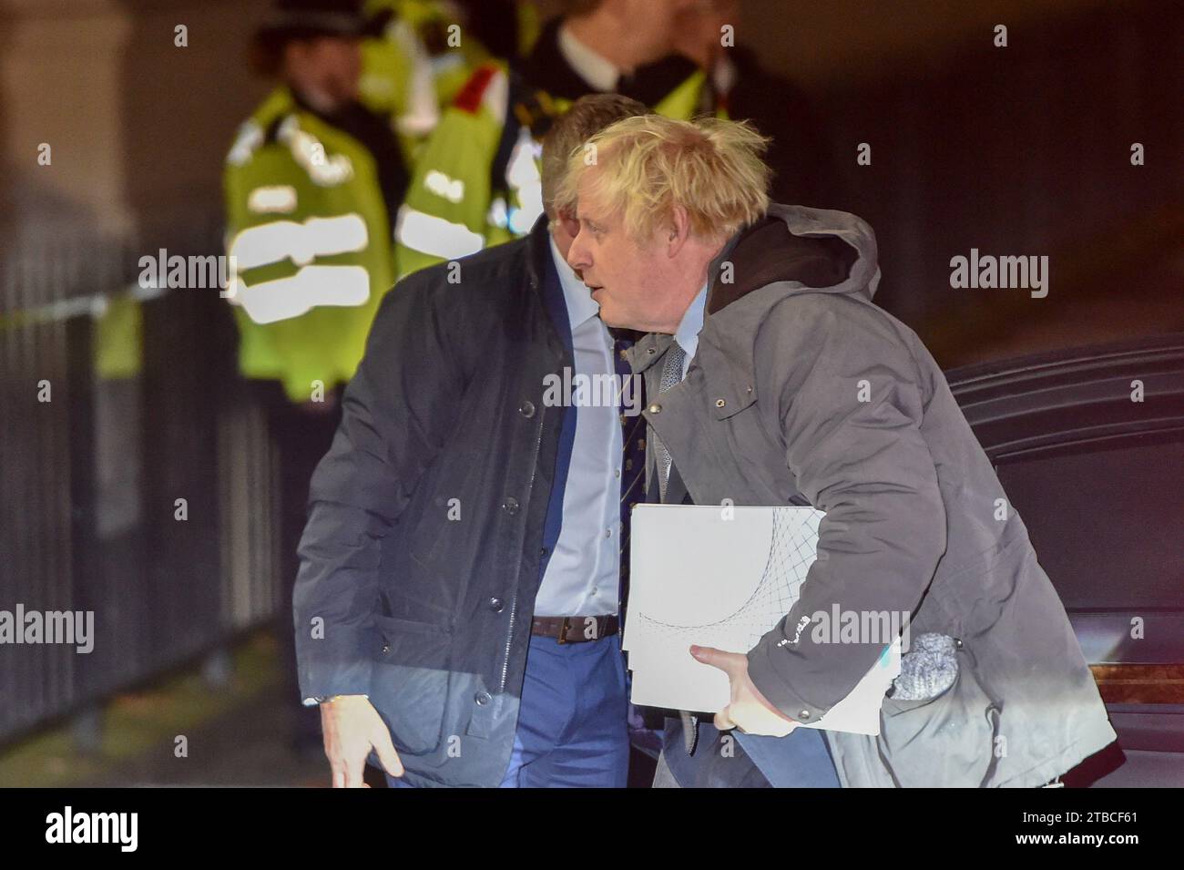 L'ex primo ministro britannico Boris Johnson arriva all'inchiesta pubblica Covid-19. Foto Stock