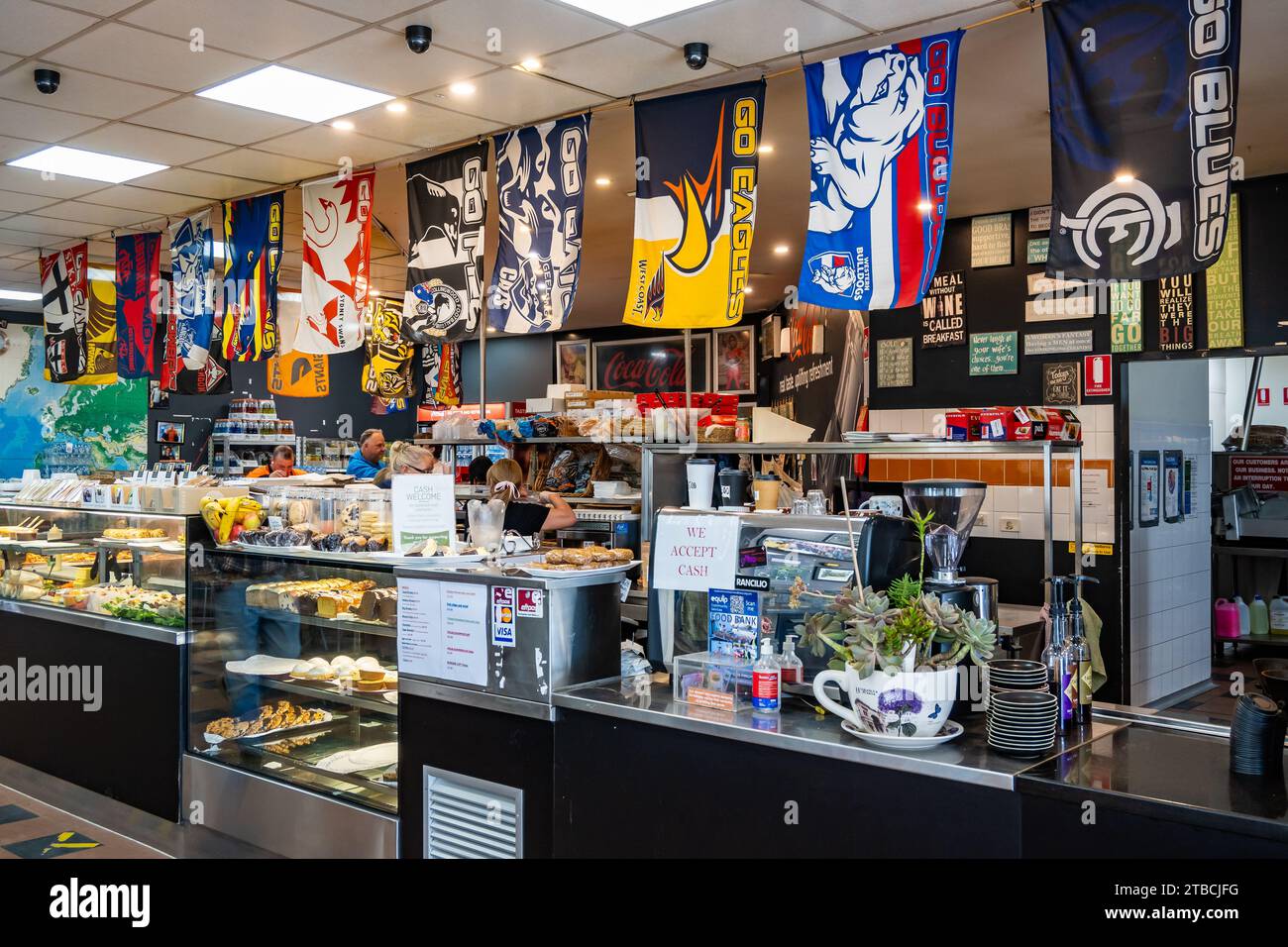 Una caffetteria e panetteria locali. Victoria, Australia. Foto Stock