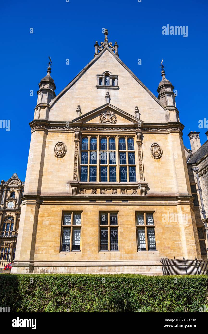 Gable END of Oxford University Examination Schools on Merton Street in Oxford City Centre, Oxfordshire, Inghilterra, Regno Unito Foto Stock