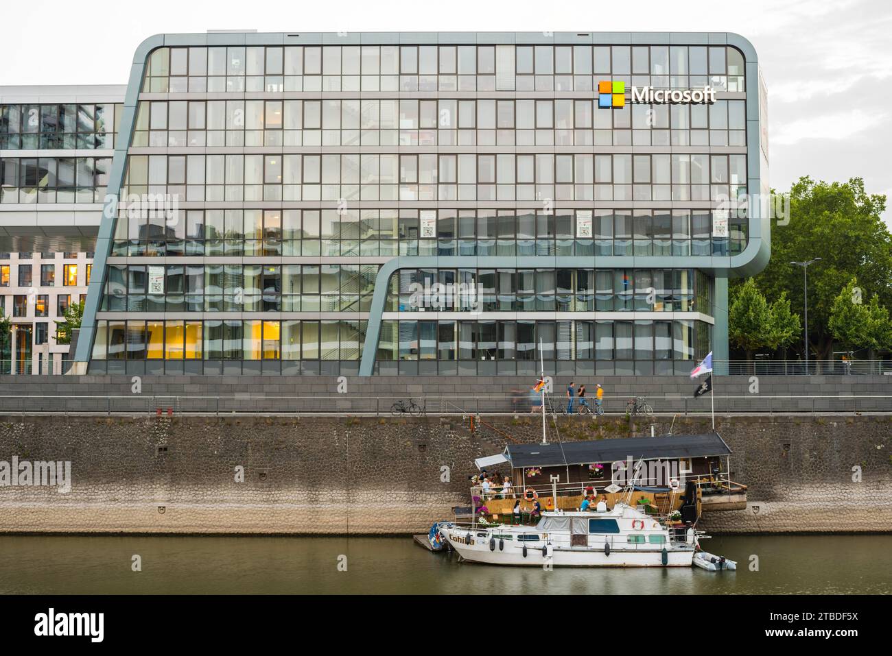 Microsoft building, RheinauArtOffice, Rheinauhafen, Colonia, Renania settentrionale-Vestfalia, Germania, Europa Foto Stock