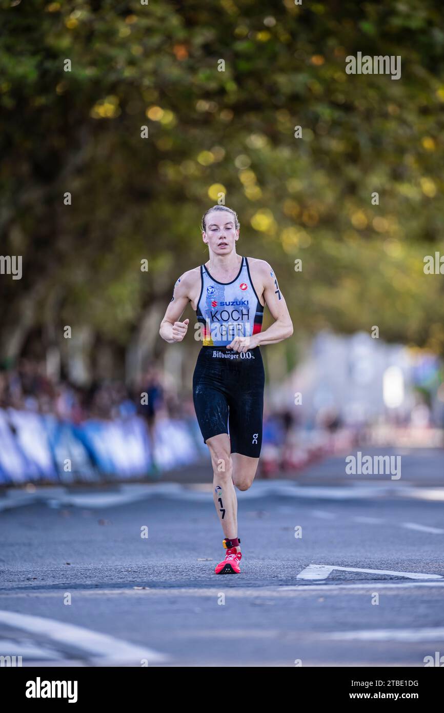 Annika Koch partecipa a Pontevedra nel World Triathlon Championship Series 2023. Foto Stock