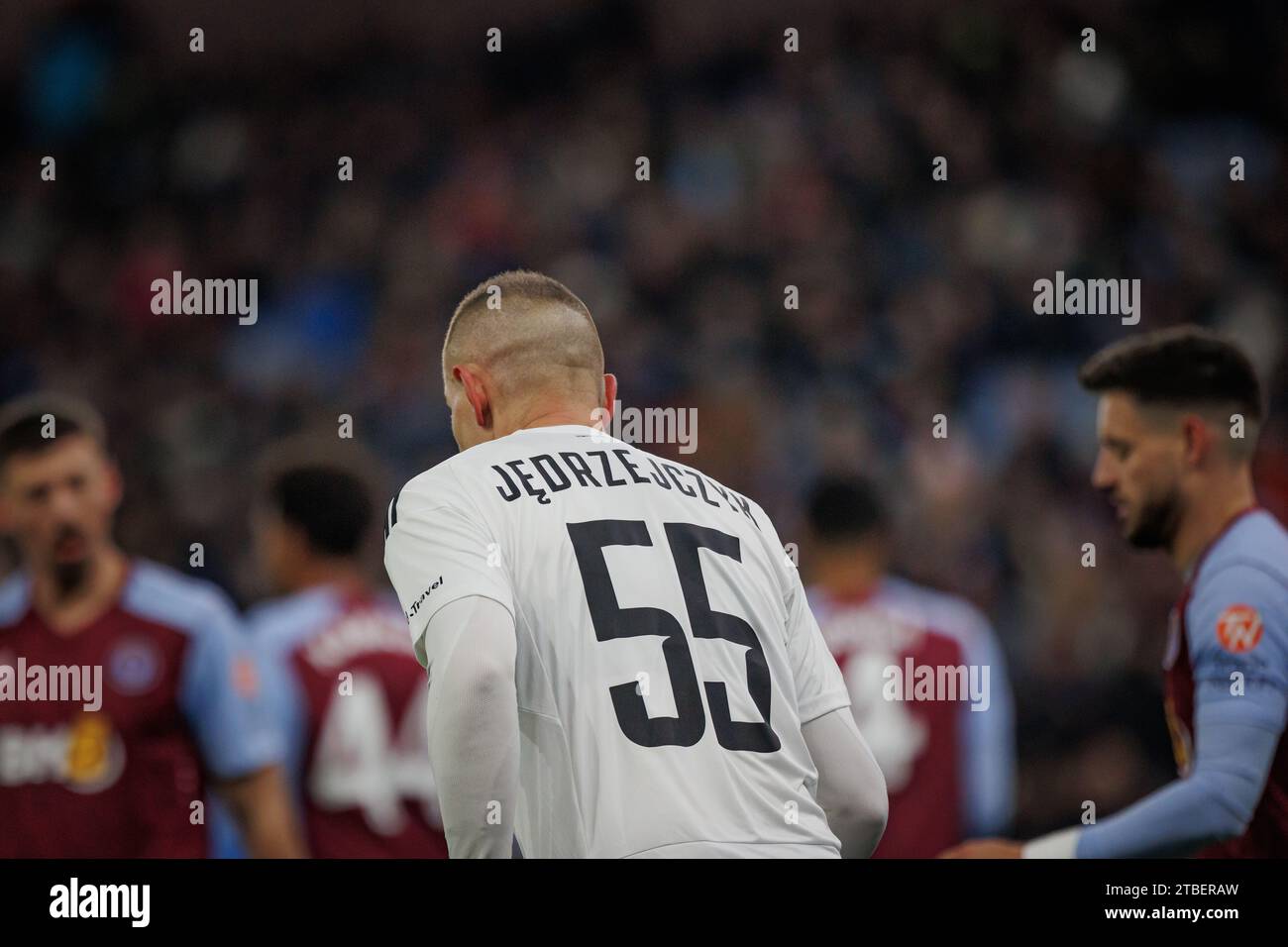 Artur Jedrzejczyk durante la partita di UEFA Europa Conference League 23/24 tra Aston Villa FC e Legia Warszawa al Villa Park, Birmingham, Regno Unito Foto Stock