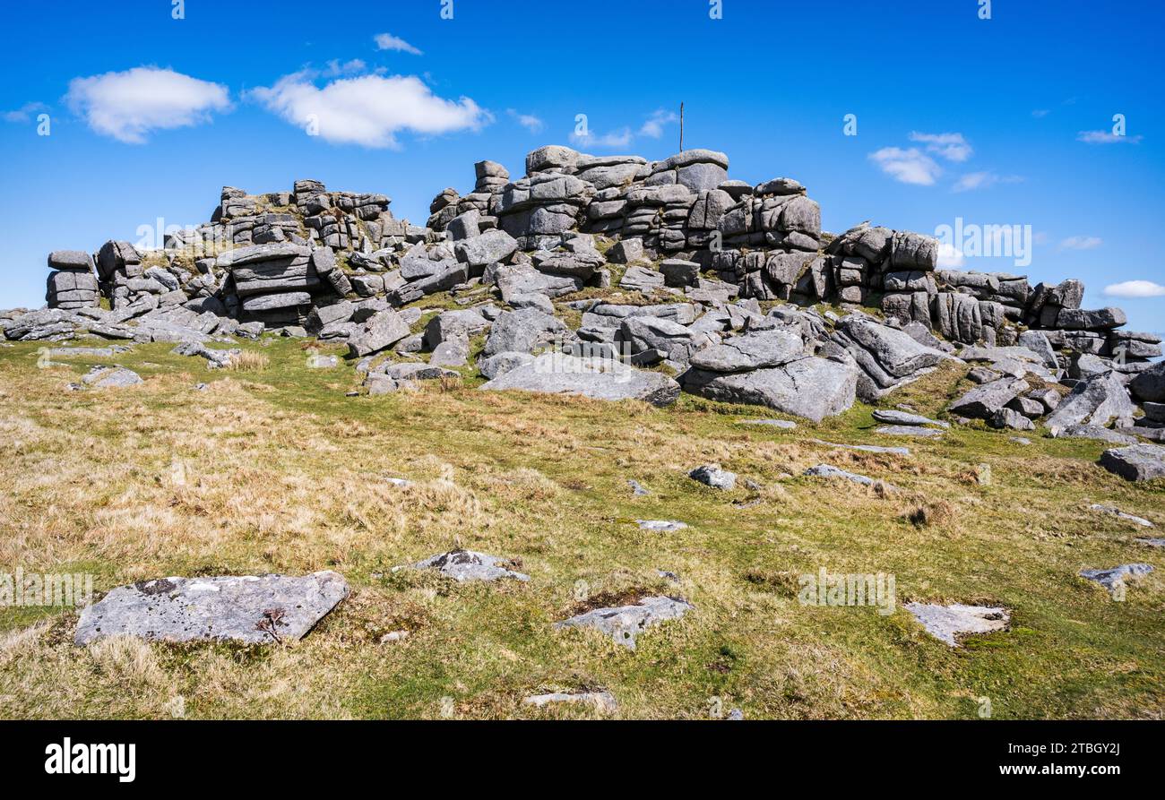 "Stack" di granito simile a una fortezza a West Mill Tor, Dartmoor National Park, Devon, Regno Unito. Foto Stock