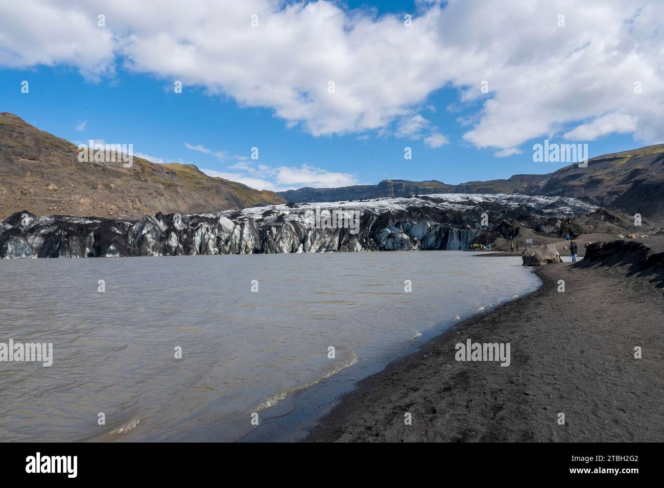 Lingua del ghiacciaio Solheimajokull del ghiacciaio Myrdalsjokull. Il Mýrdalsjökull è un ghiacciaio situato nel sud degli altopiani islandesi. Foto Stock