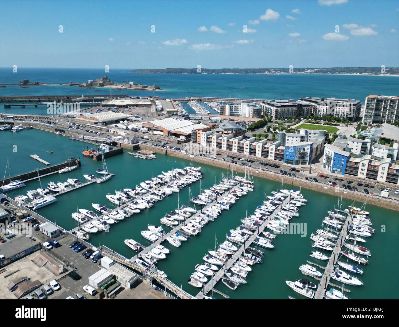 St Helier Harbour, Jersey Channel Islands, aereo con droni Foto Stock