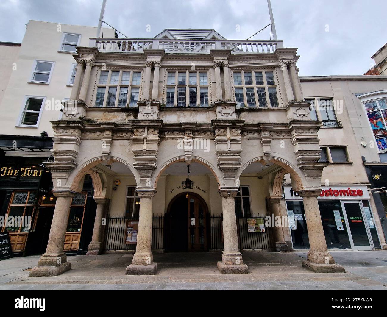 La Guildhall di Exeter è un centro civico storico, caratterizzato da una notevole architettura e che funge da centro per gli eventi della comunità e la governance locale, e io Foto Stock