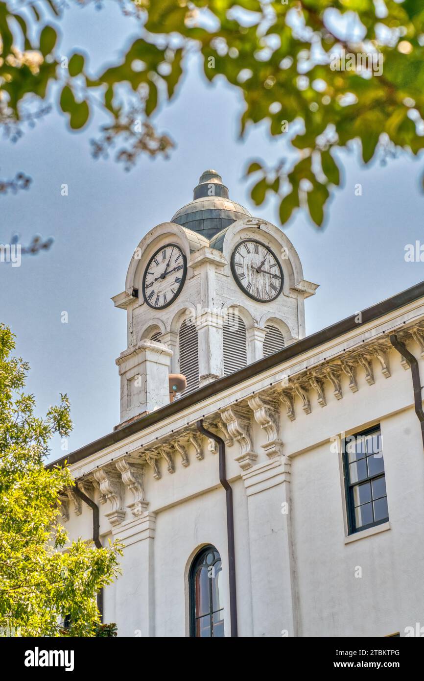 La Torre dell'Orologio sullo storico tribunale della contea di Lafayette a Oxford, Mississippi. Foto Stock