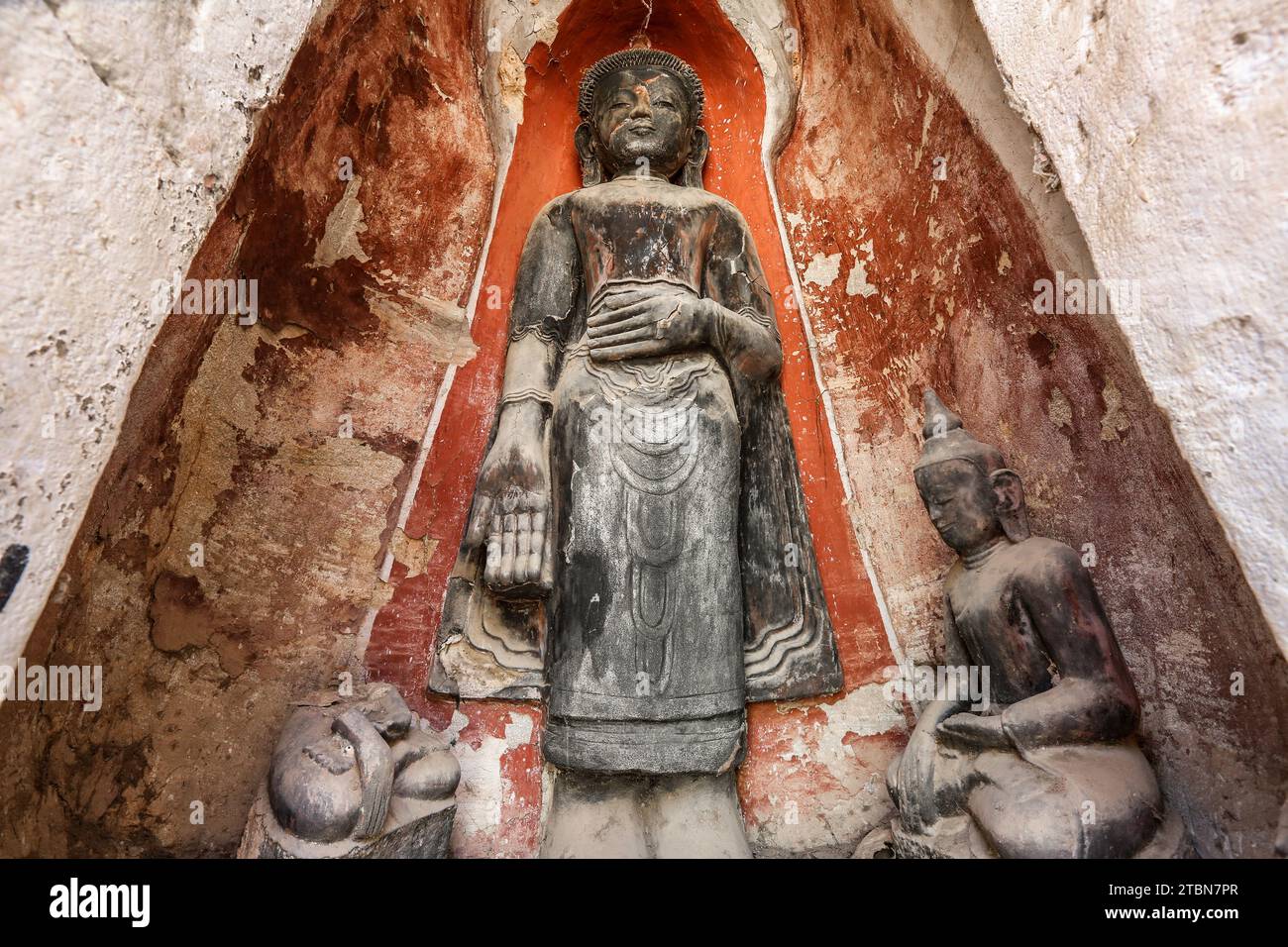 Il complesso delle grotte buddiste Phowintaung (ဖိုလ်ဝင်တောင်), vicino a Monywa, Myanmar, le grotte di Shweba Taung, Pho Win Taung, Foto Stock