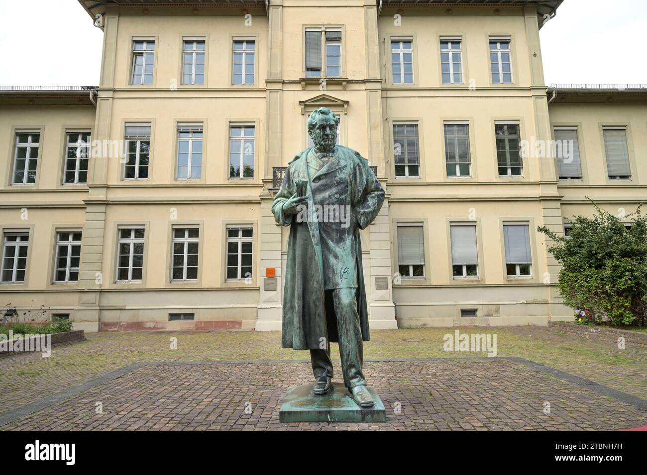 Friedrichsbau, Psychologisches Institut, Bunsendenkmal, Hauptstraße, Heidelberg, Baden-Württemberg, Deutschland Foto Stock