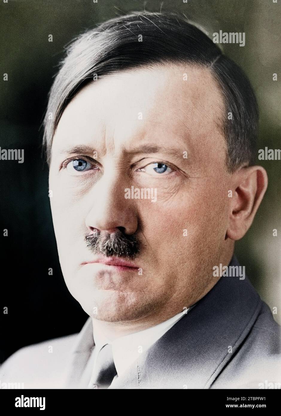 Un ritratto di Adolf Hitler (1889-1945), il leader nazista e dittatore tedesco. anni '1930 Foto Stock