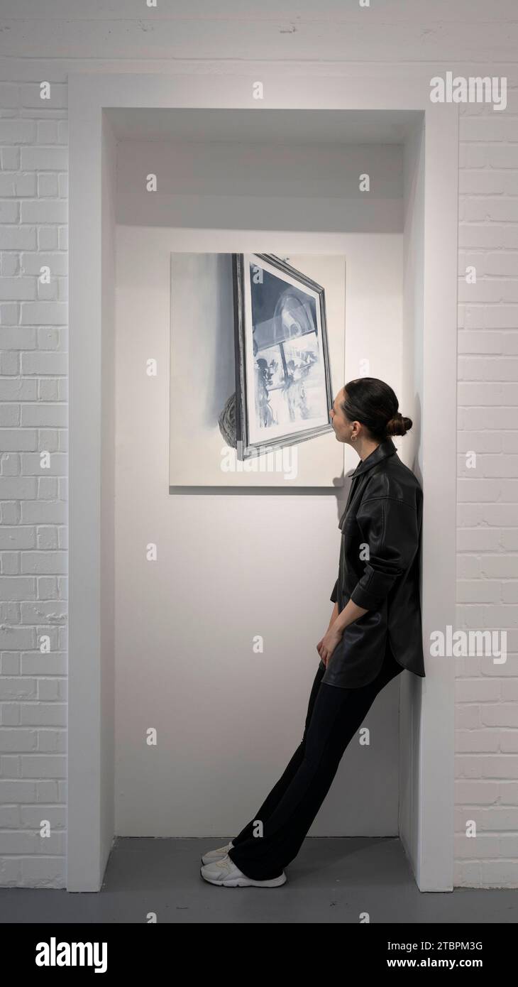 Deptford, Londra, Regno Unito. 8 dicembre 2023. L'artista rumeno Cătălin Marius Petrișor Hereșanu (nato nel 1978) presenta la sua mostra: IT's All in your Vivid Imagination, in programma dall'8 dicembre 2023 al 20 gennaio 2024 presso la galleria Elizabeth Xi Bauer di Deptford. Crediti: Malcolm Park/Alamy Live News Foto Stock