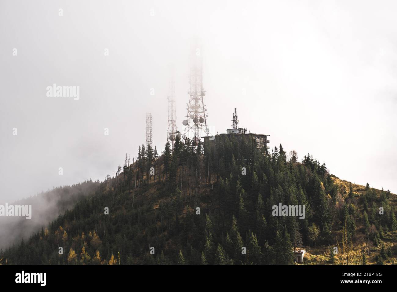 Stazione televisiva sul monte Cozia Foto Stock