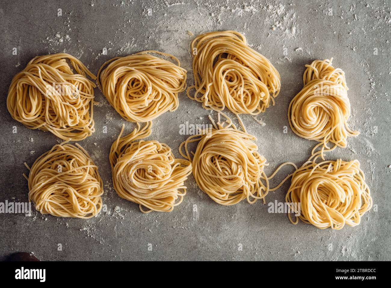 Nidi di pasta, spaghetti fatti in casa Foto Stock