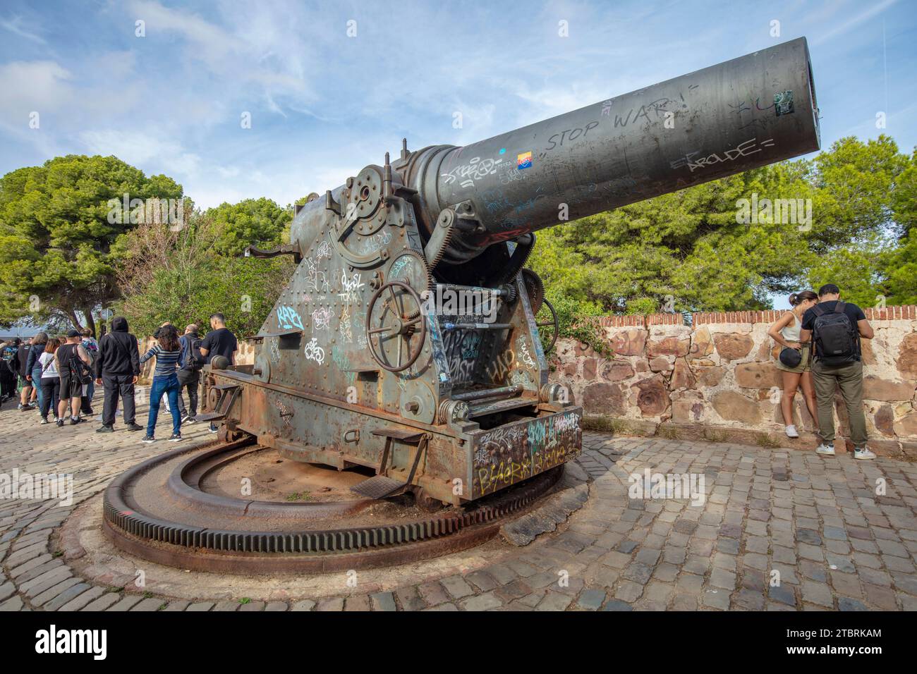 Spagna, Catalogna, Barcellona, Cannon, Castell de Montjuic Foto Stock