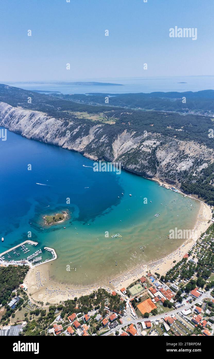 Croazia, isola di Rab, vista aerea sulla Rajska plaza (spiaggia del paradiso) a Lopar Foto Stock