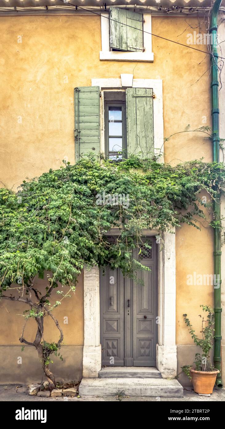 Facciata della casa ad Armissan. Foto Stock