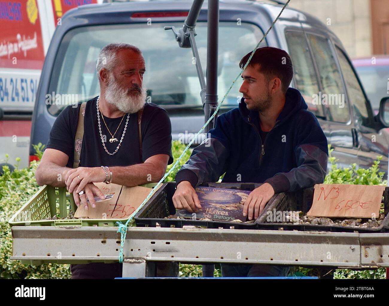 French Market Traders, Organic Vegeters, Bretagna Bretagna Bretagna, Francia, settembre 2023 Foto Stock