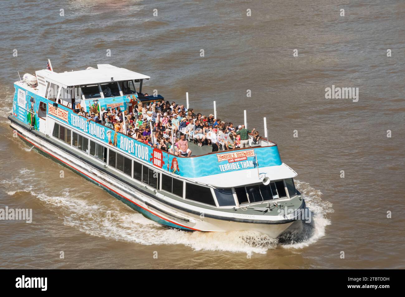 Inghilterra, Londra, la città, il terribile Tamigi Tour in barca e turisti sul Tamigi Foto Stock
