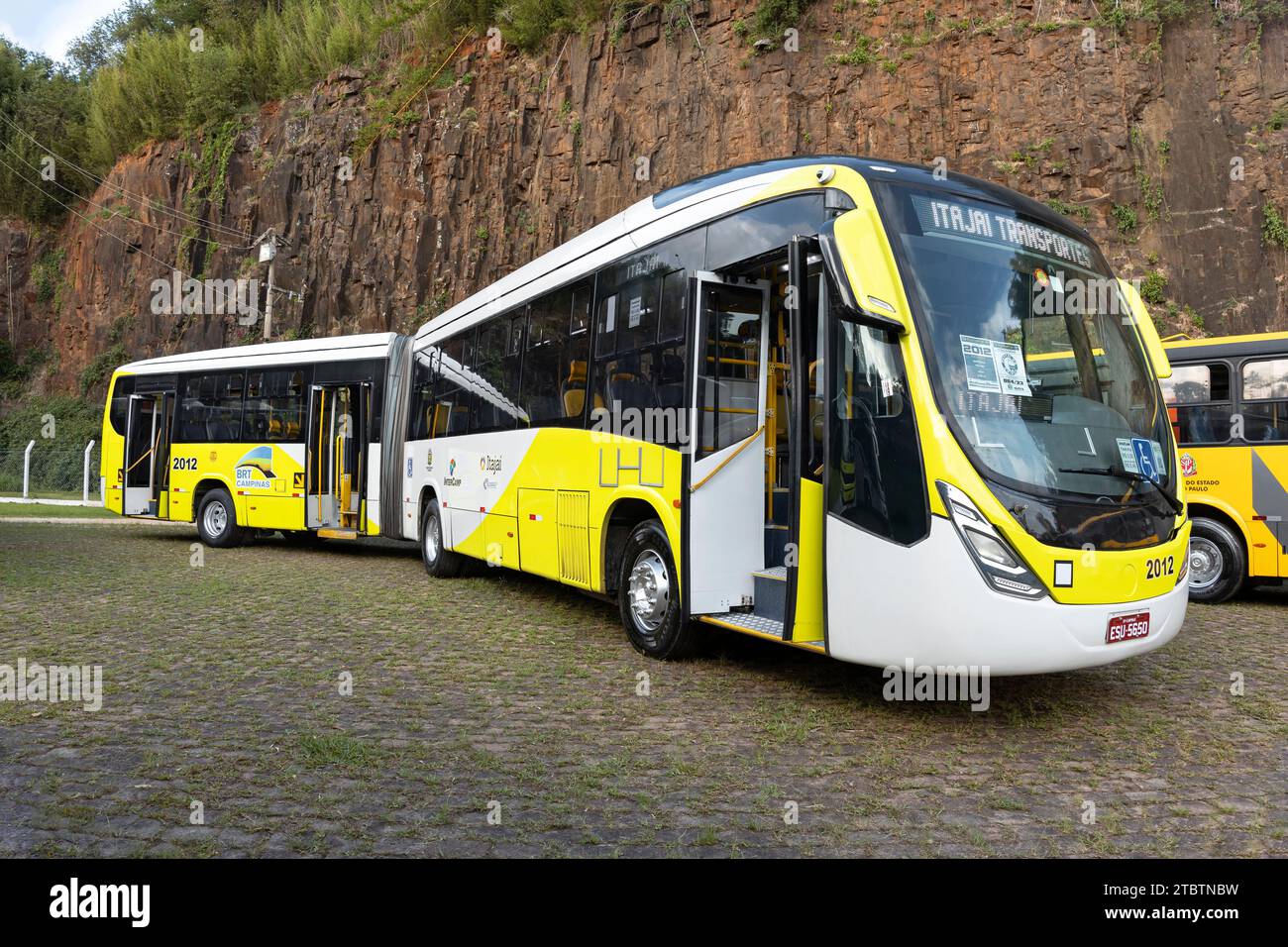 Autobus Marcopolo Viale BRT Volvo B12M 2012 in mostra alla diciannovesima edizione del Bus Brasil Fest 2023, che si tiene nella città di Campinas, Brasile. Foto Stock