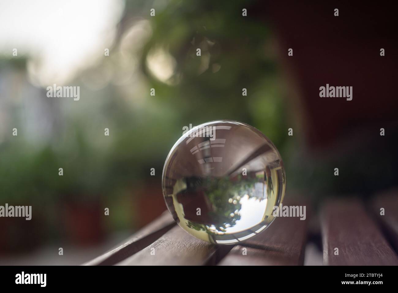 foto artistica con una lensball Foto Stock