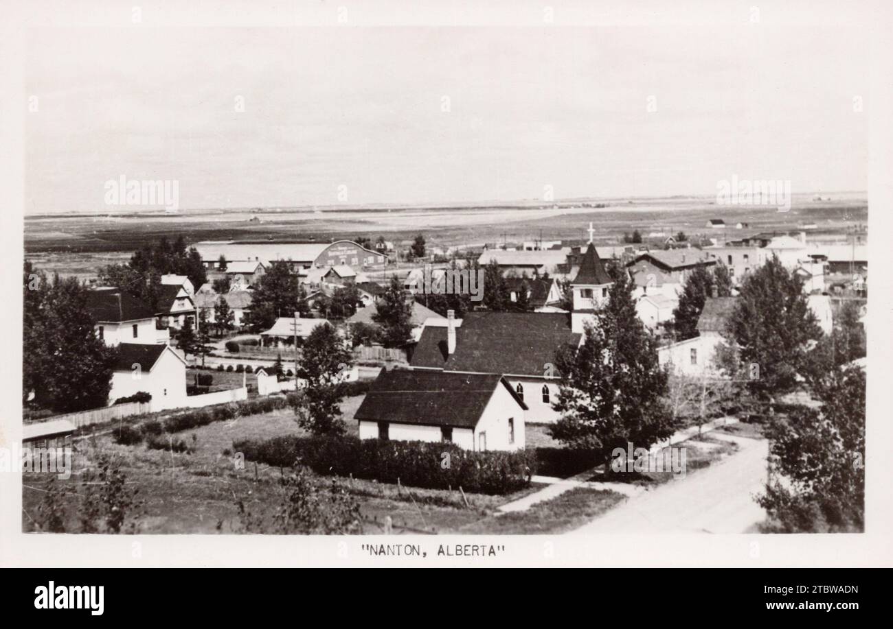 Nanton Alberta Canada, vista degli uccelli, cartolina degli anni '1940 circa. fotografo non identificato Foto Stock