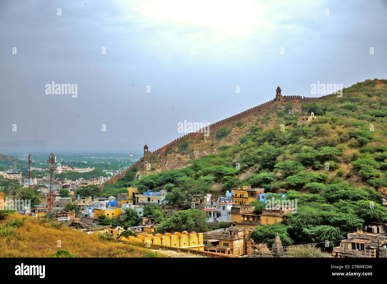 Vista panoramica dalla cima del forte di Amer, Jaipur, Rajasthan, India. Foto Stock