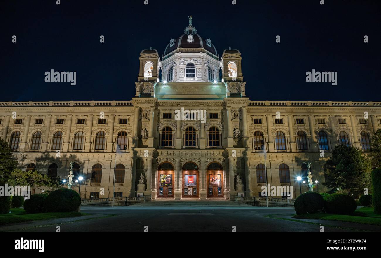 Una foto della facciata principale del Kunsthistorisches Museum Foto Stock