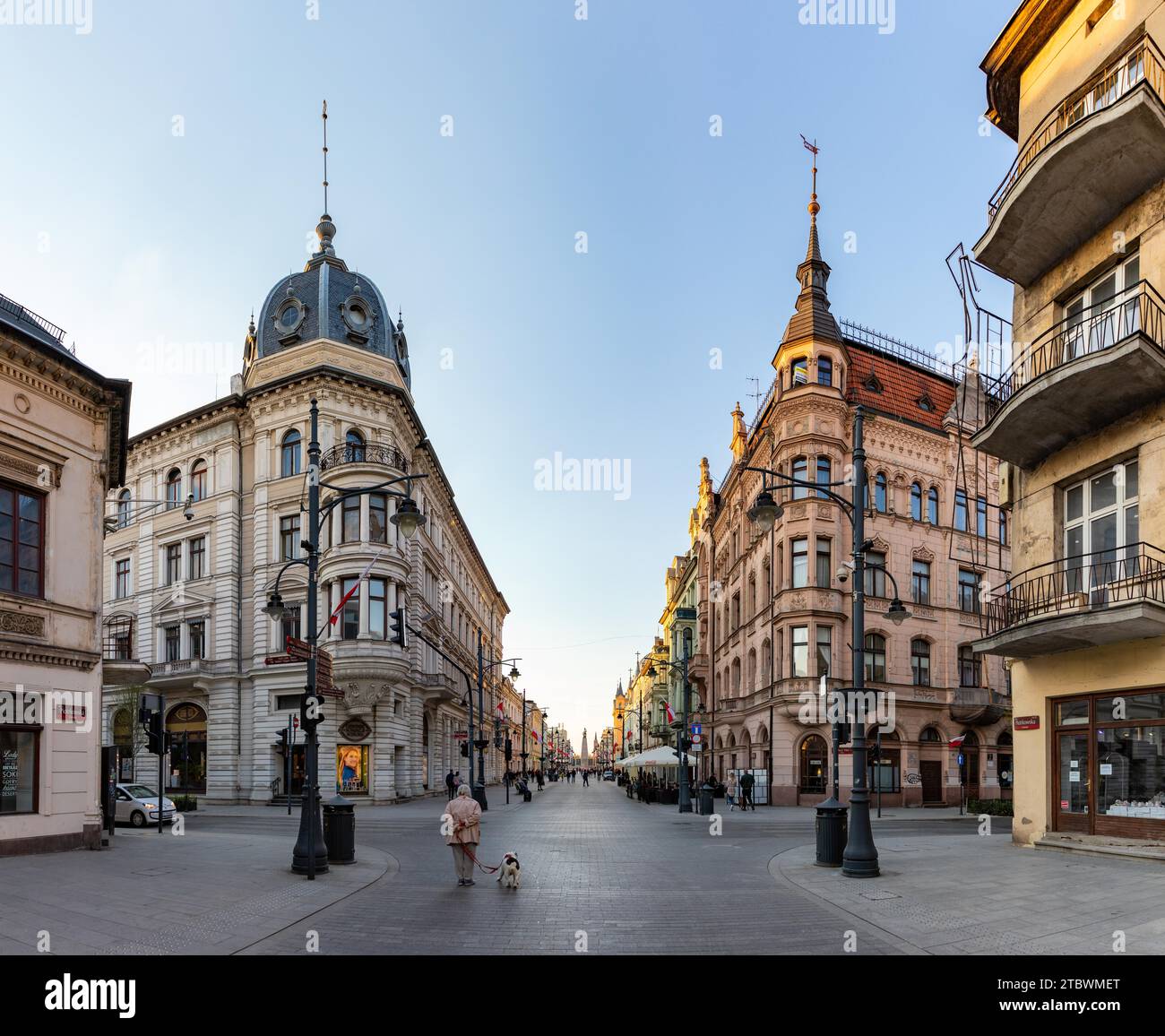 Una foto della popolare via Piotrkowska, in 'od' Foto Stock