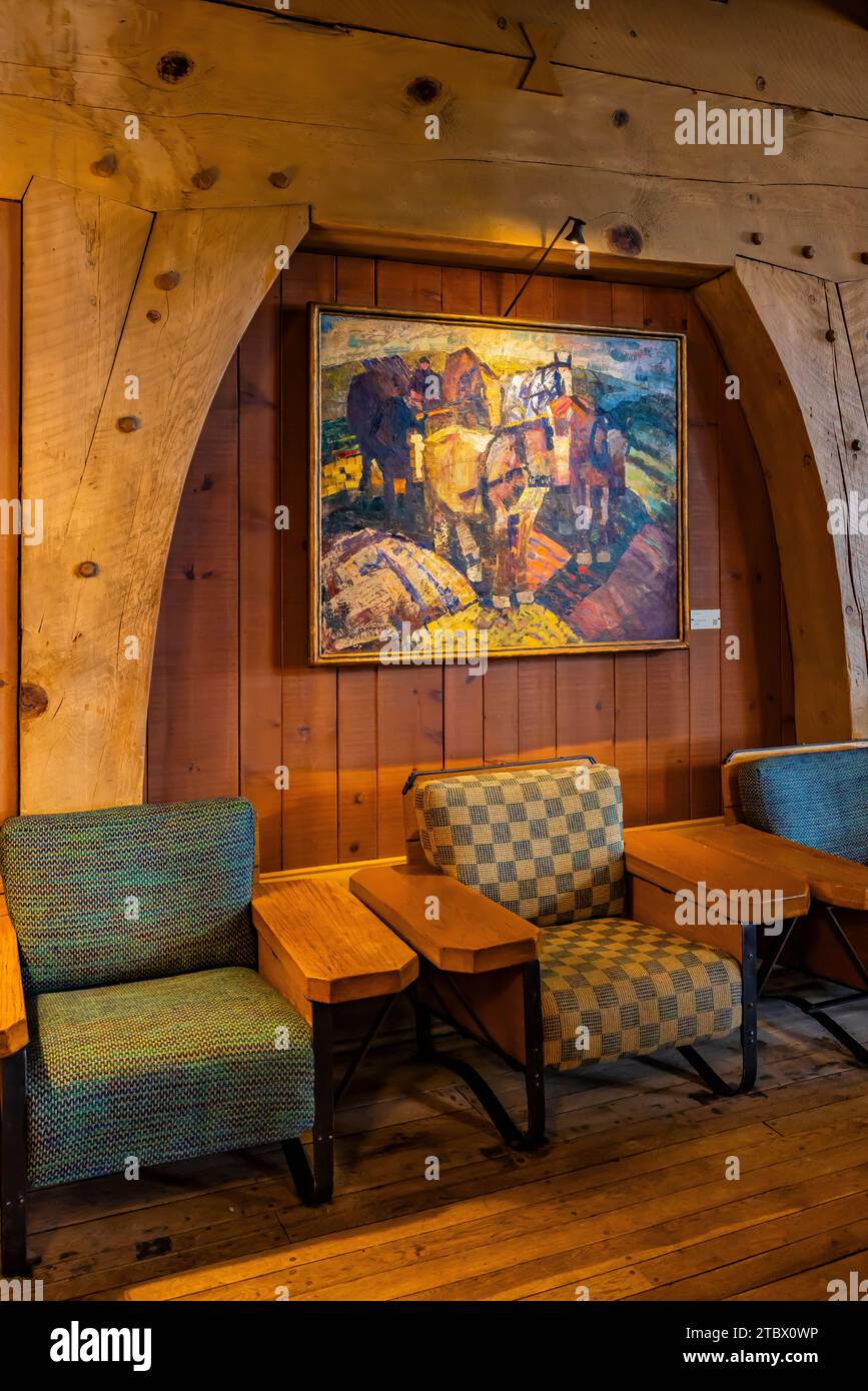 "The Team", un dipinto ad olio modernista di C.S. Price appeso nella lobby principale, Timberline Lodge sul Monte Hood, Mt. Hood National Forest, Oregon, USA Foto Stock