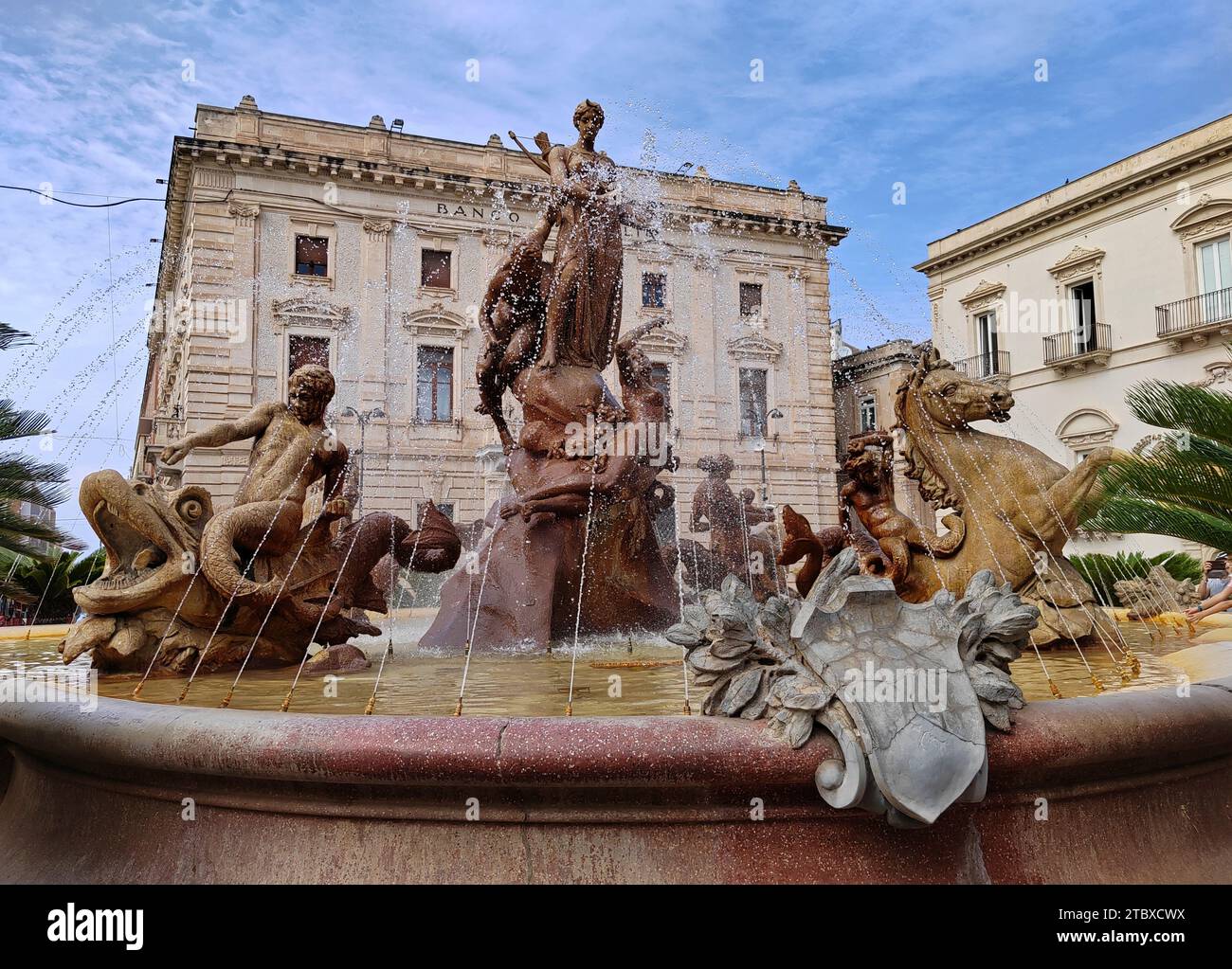 Siracusa, Sicilia Isola, Italia: Fontana di Diana in Piazza Archimede, Ortigia, Siracusa, una storica città sull'isola di Sicilia, Italia Foto Stock