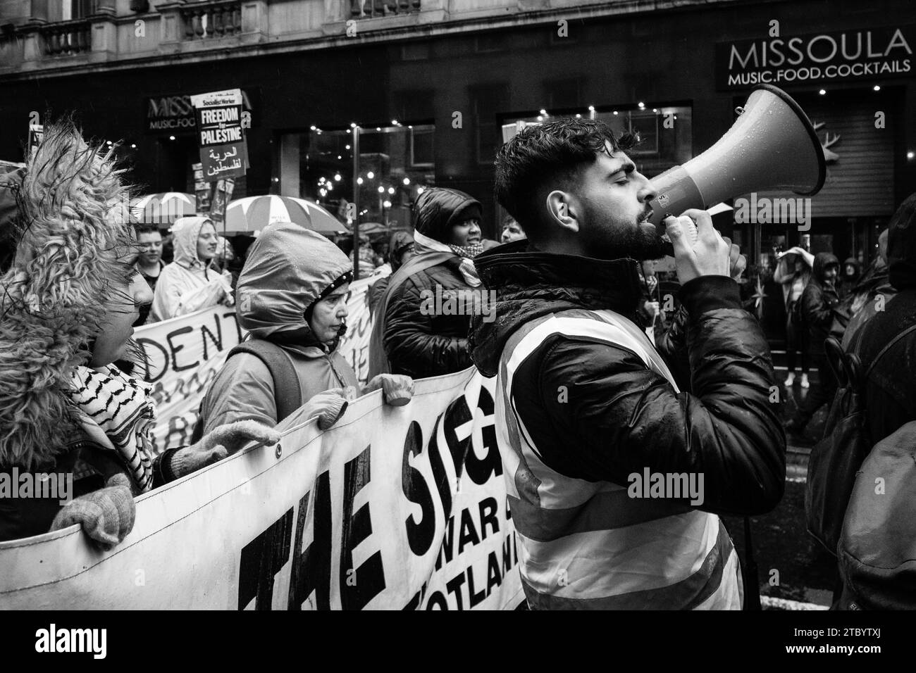 Dimostrazione pro palestinese tenutasi a Glasgow il 9 dicembre 2023 dalla Stop the War Coalition Foto Stock