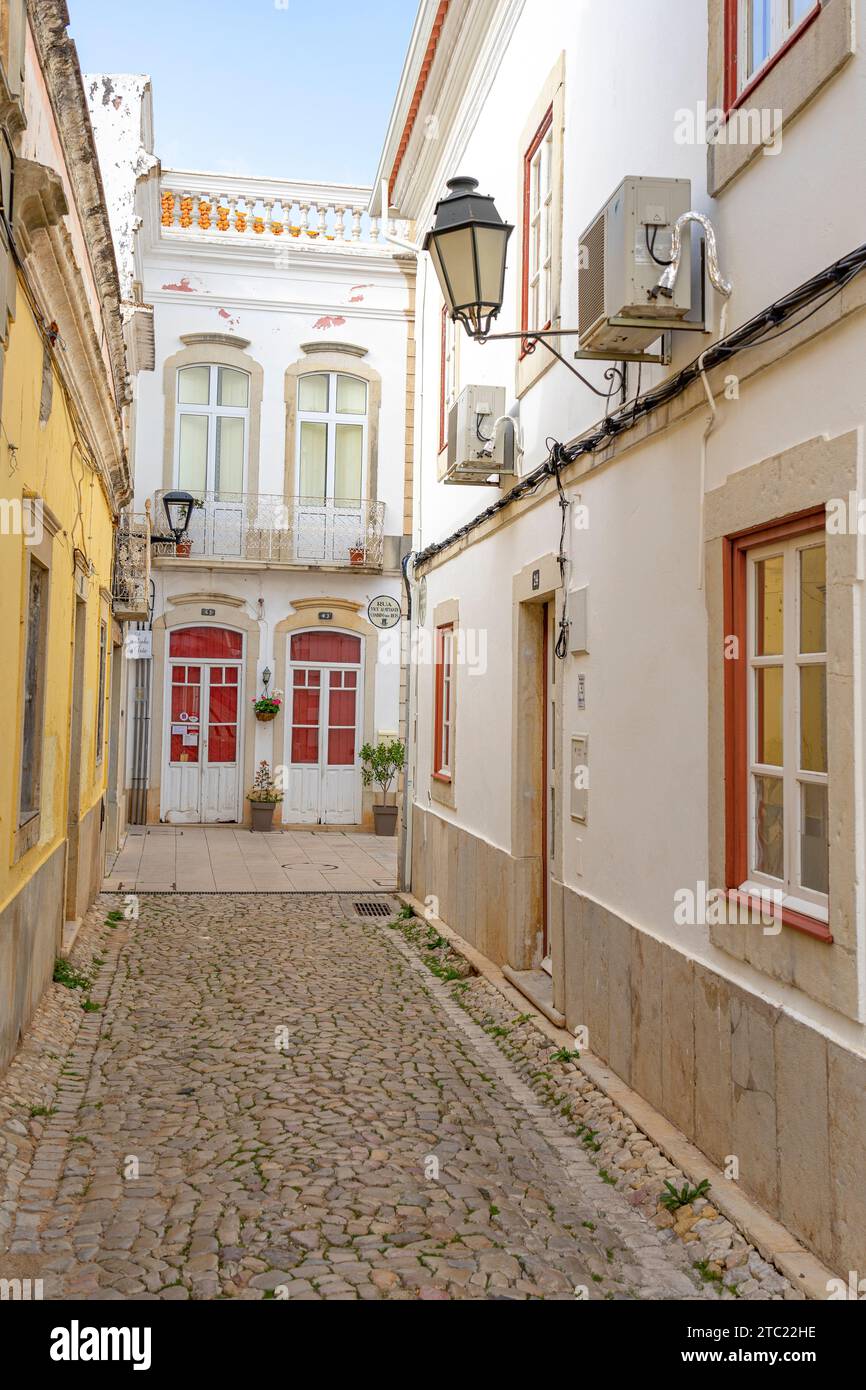 porta d'ingresso AL CAFÉ DO João, Rua Vice Almirante Candido dos Reis, città di Loulé nella regione dell'Algarve Foto Stock