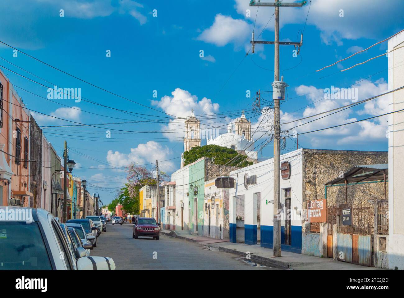 Valladolid, Yucatan, Messico, paesaggio urbano di Valladolid con case in stile coloniale, solo editoriale. Foto Stock