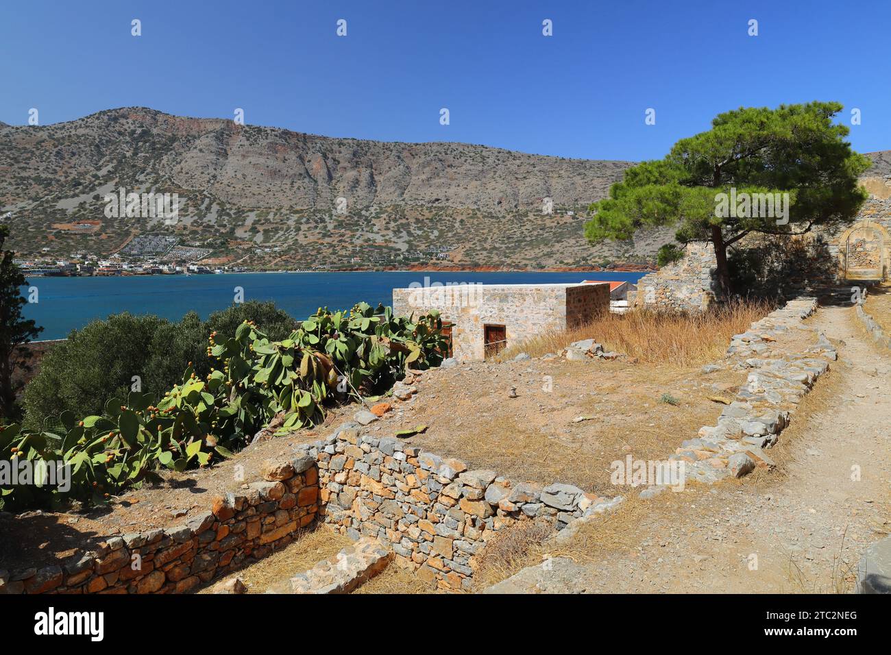 Vista dall'isola di Spinalonge verso Creta, Grecia. Europa Foto Stock